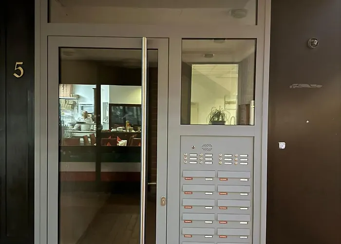 아파트 Im Herzen Der Altstadt 1 Schlafzimmer 1 Wohnzimmer Balkon 본